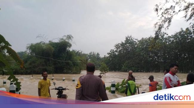 banjir-di-bojonegoro-1747457856425_169