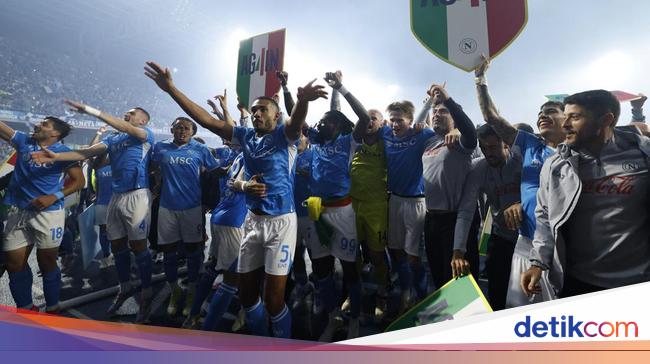 Momen Napoli Juara Liga Italia Usai Kalahkan Cagliari