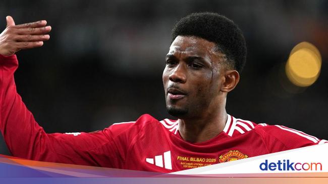 Amad Diallo Tak Menyesal Kasih Jari Tengah ke Fans MU