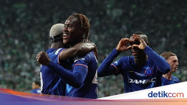 Tim 5 Besar Premier League Musim Ini Dapat Trofi, Kecuali…