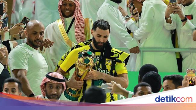 Benzema Bawa Al Ittihad Raih Gelar Ganda!