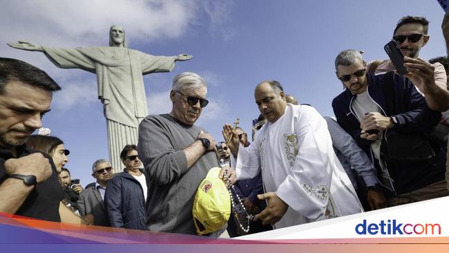 Carlo Ancelotti Latih Brasil, Dapat Berkat dari Romo