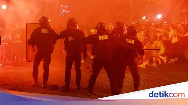 2 Orang Tewas dalam Kerusuhan di Pesta Juara PSG