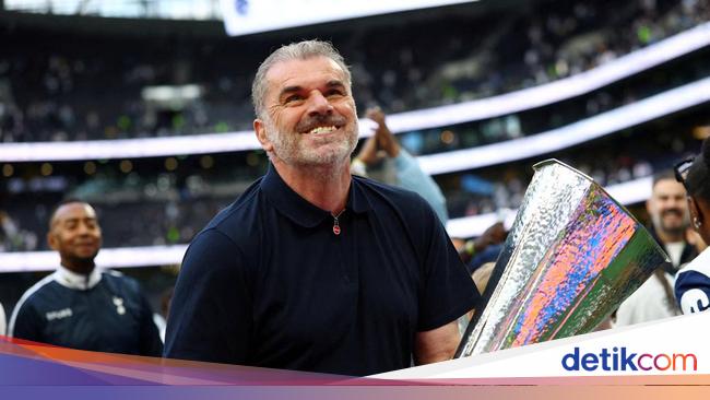Tottenham dan Siklus Ganti Manajer Tiap Setahun
