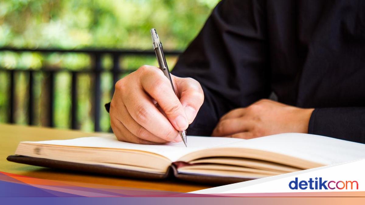 115 Contoh Catatan Wali Kelas untuk Rapor Siswa SD, SMP, SMA, dan SMK
