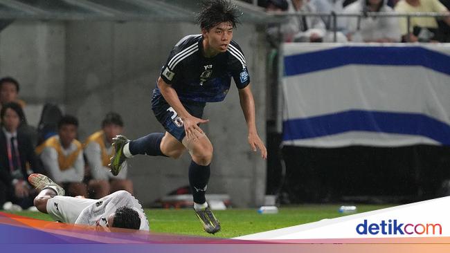 Spurs Gaet Bek Jepang Kota Takai, Hampir Pecahkan Rekor Transfer J-League