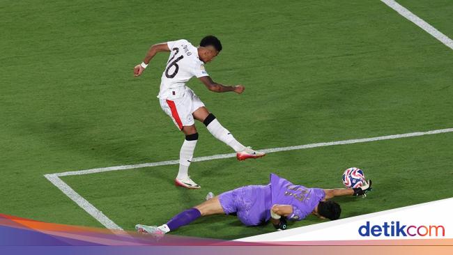 Tembok yang Bernama Yassine Bono