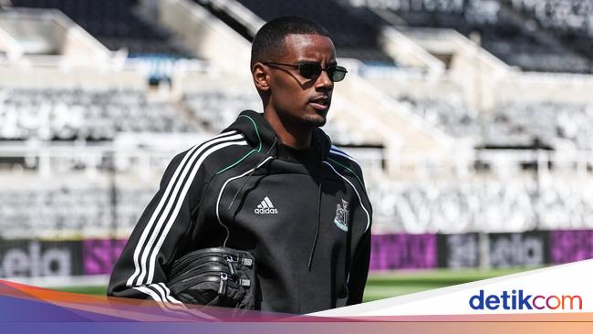 Newcastle Yakin Isak Tolak Liverpool dan Perpanjang Kontrak!