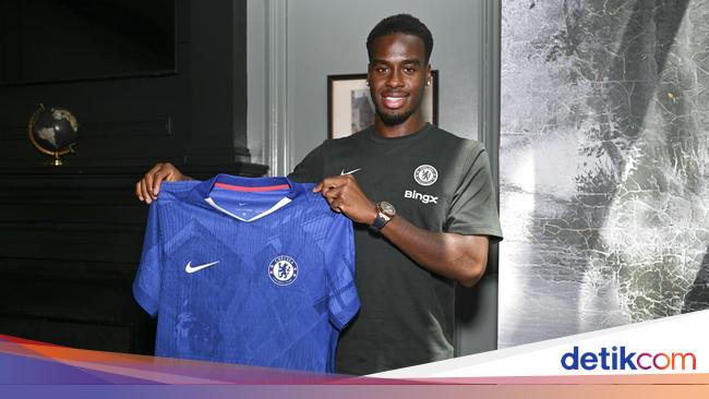 Cucurella Ungkap Hal Positif dari Kebijakan Transfer Kontroversial Chelsea