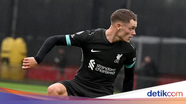 Liverpool Sadar Harus Jor-joran buat Tetap di Atas