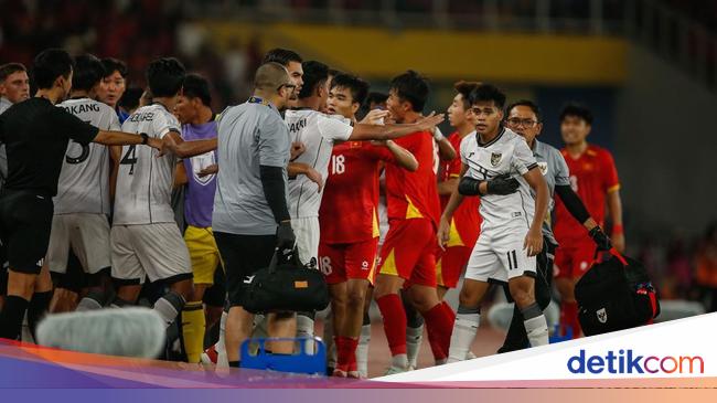 Ribut-ribut di Penghujung Laga Indonesia Vs Vietnam