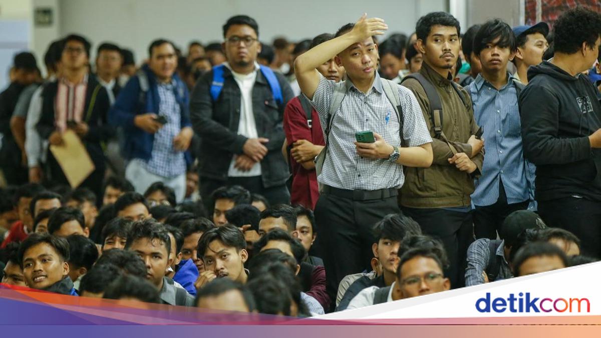 Dunia Usaha Tak Baik-baik Saja, Perusahaan Ogah Buka Lowongan