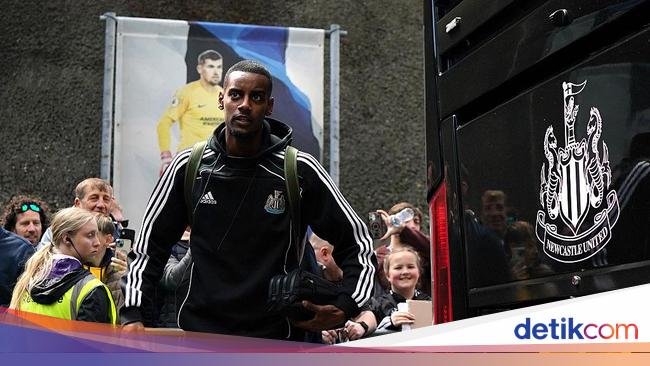Rooney Percaya Makin Sulit Isak Bertahan di Newcastle