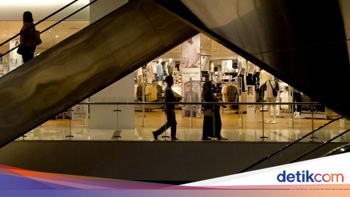 Rupiah Lemah Tekan Mal Jakarta: Trafik Weekdays Turun 15-20%