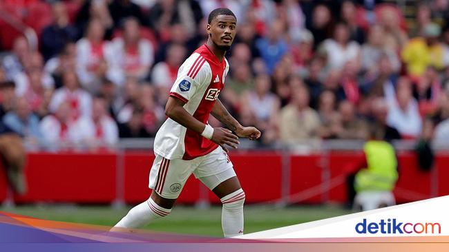 Chelsea-Ajax Sepakati Transfer Jorrel Hato