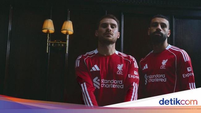 Ketika 'Seragam Perang' Baru Liverpool Sambangi Tanah Air
