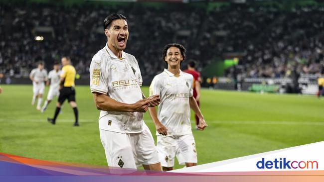 Kevin Diks Cetak Gol Perdana buat Borussia Moenchengladbach