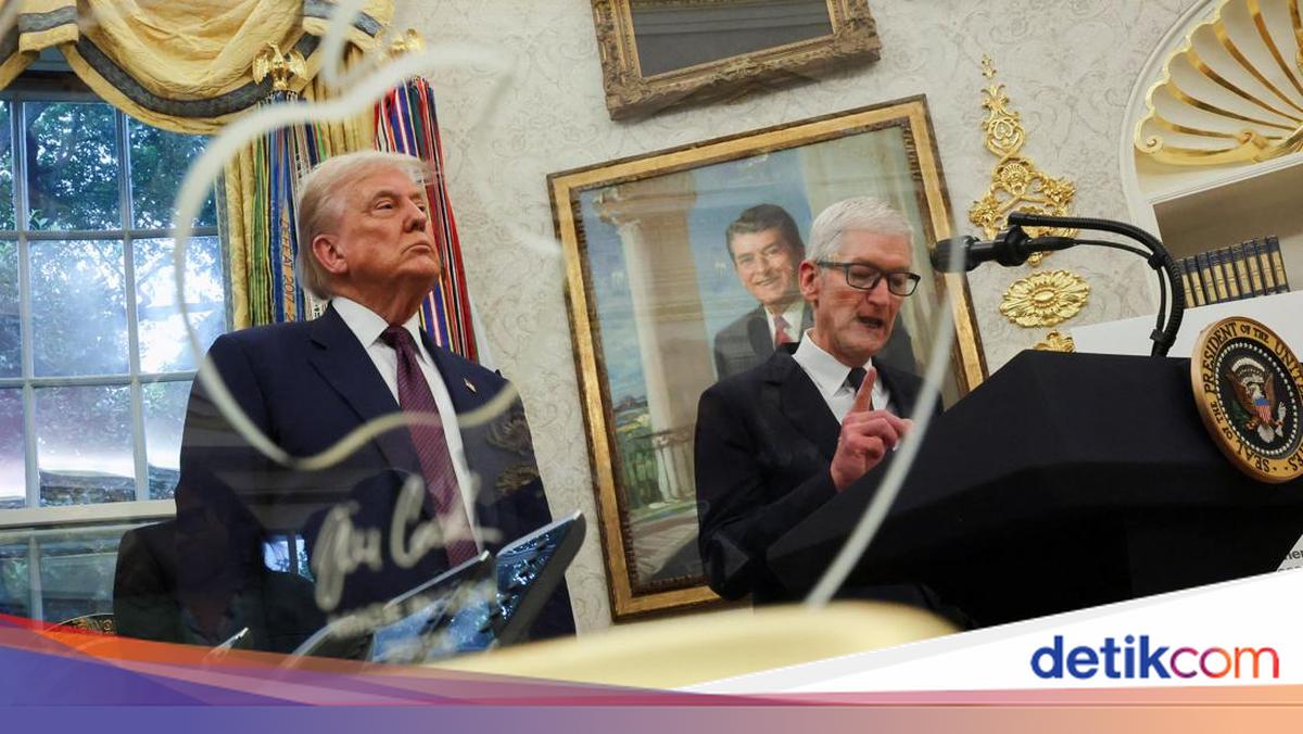 Tim Cook Bakal Tetap Jadi Pawang Donald Trump untuk Apple
