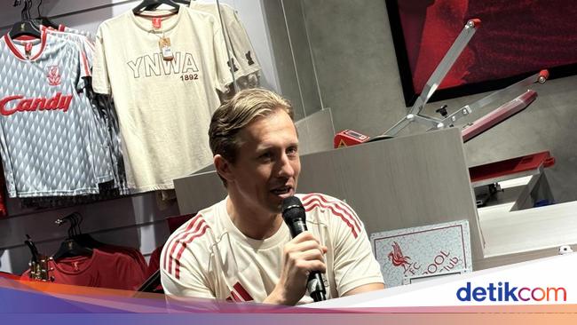 Lucas Leiva Sebut Pesaing Liverpool Musim Depan, Ada MU