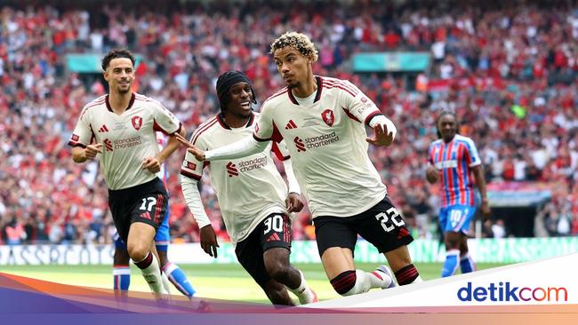 Shearer Jagokan Liverpool Kembali Juara Premier League