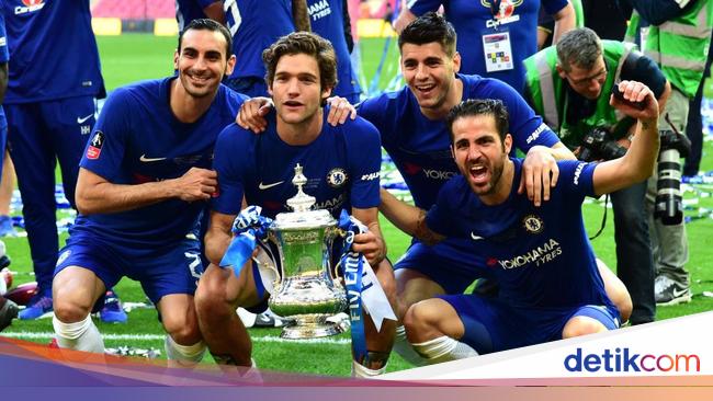 Fabregas Kini Latih Morata, Dulu Main Bareng