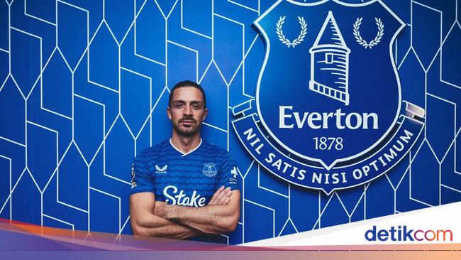 Rooney dan Gascoigne Alasan Jack Grealish Pilih Nomor 18 di Everton