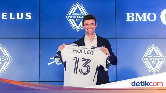 Mueller Yakin Raih Trofi di Vancouver Whitecaps