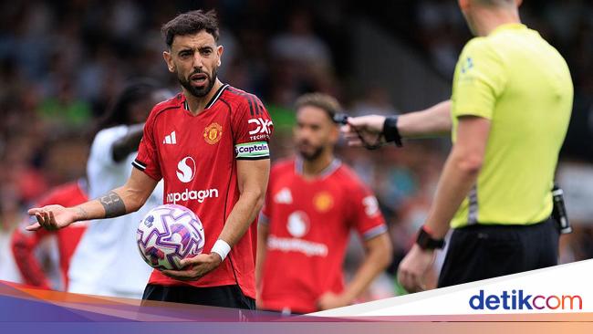 Saat Bruno Fernandes Kesal dengan Wasit Sebelum Penaltinya Melayang