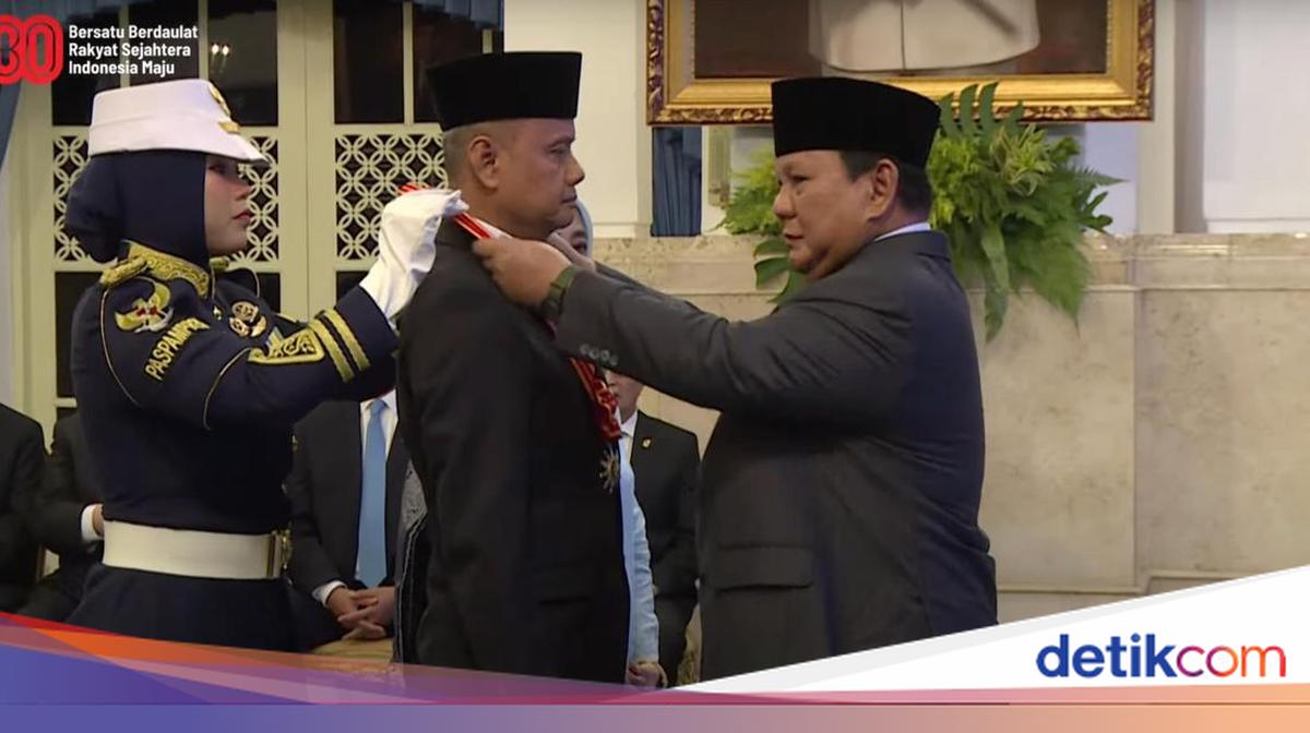Motor Listrik Nasional Diluncurkan 13 Agustus – Danantara Bocorkan Jadwal, Pindad Fokus Mobil