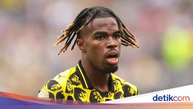 Borussia Dortmund Permanenkan Gelandang Muda Chelsea