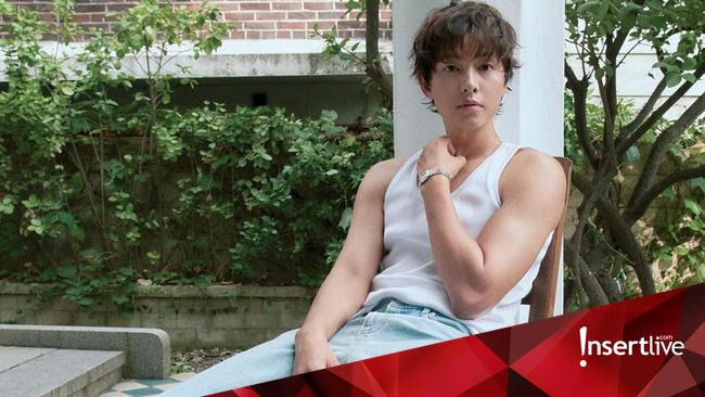 Song Joong Ki Ungkap Rutinitas Pagi Bareng Katy Louise Saunders