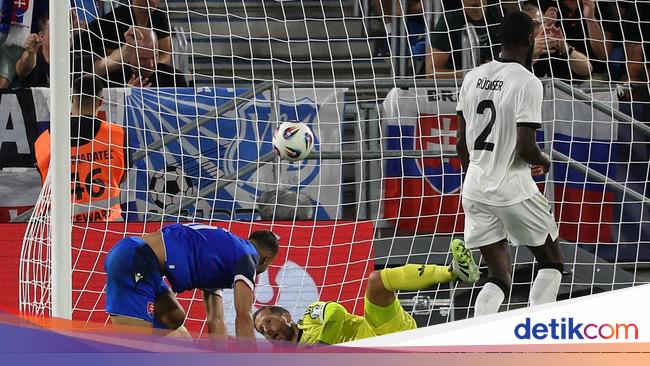 Slovakia Vs Jerman: Nationalelf Tumbang 0-2