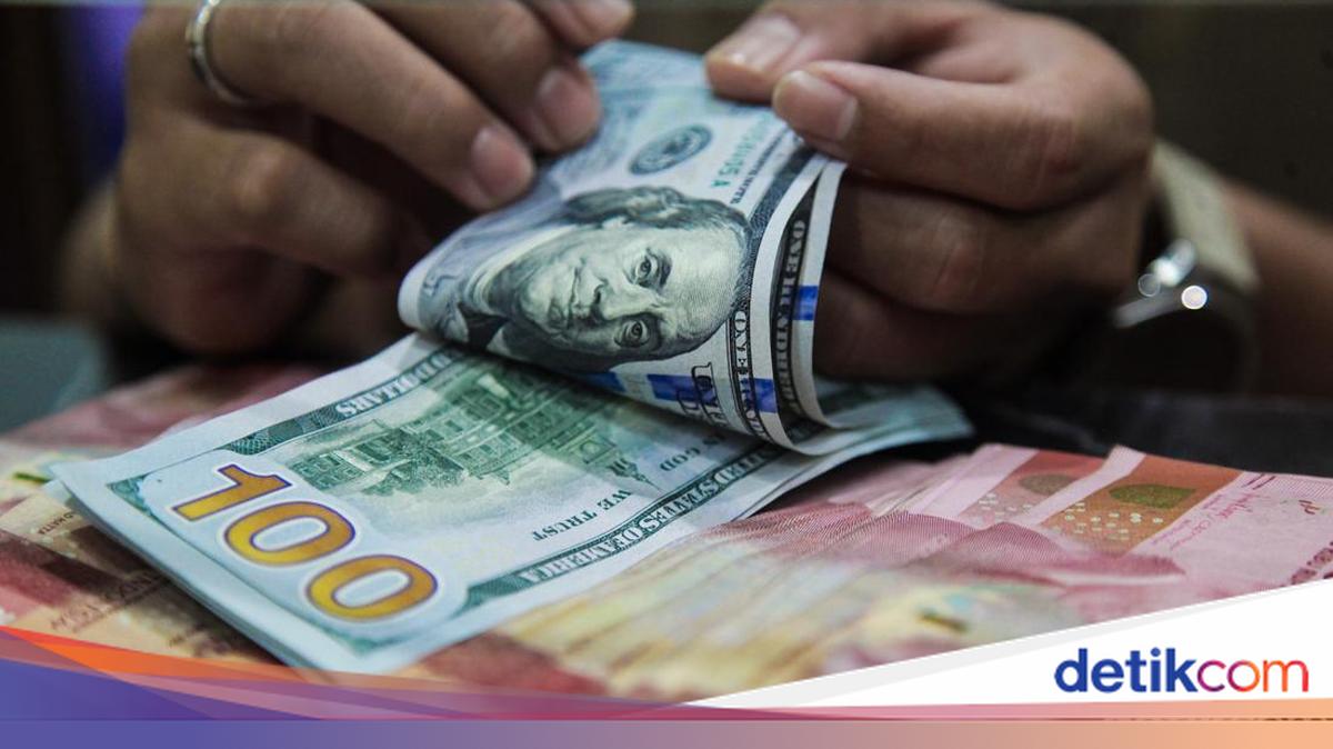 Terburuk Sepanjang Sejarah, Rupiah Sudah Jatuh 12%