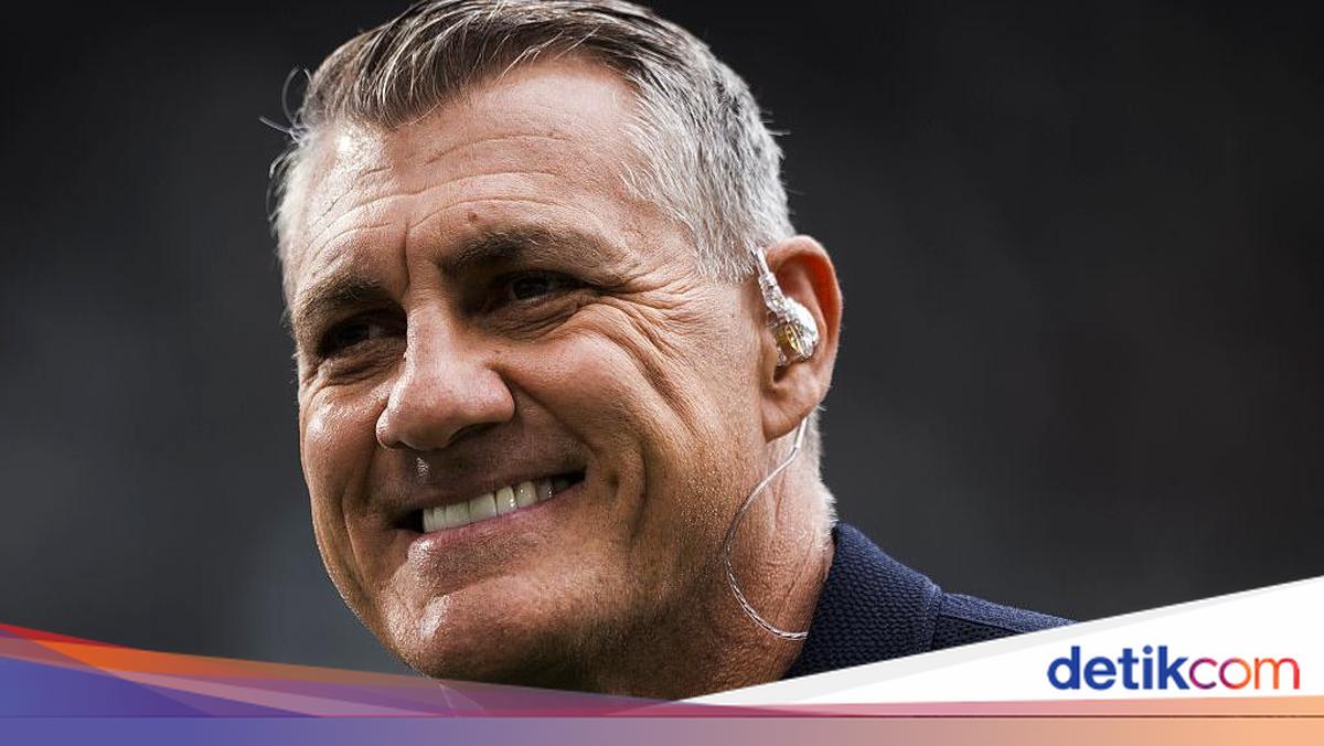 Vieri Senang San Siro Akan Dirubuhkan