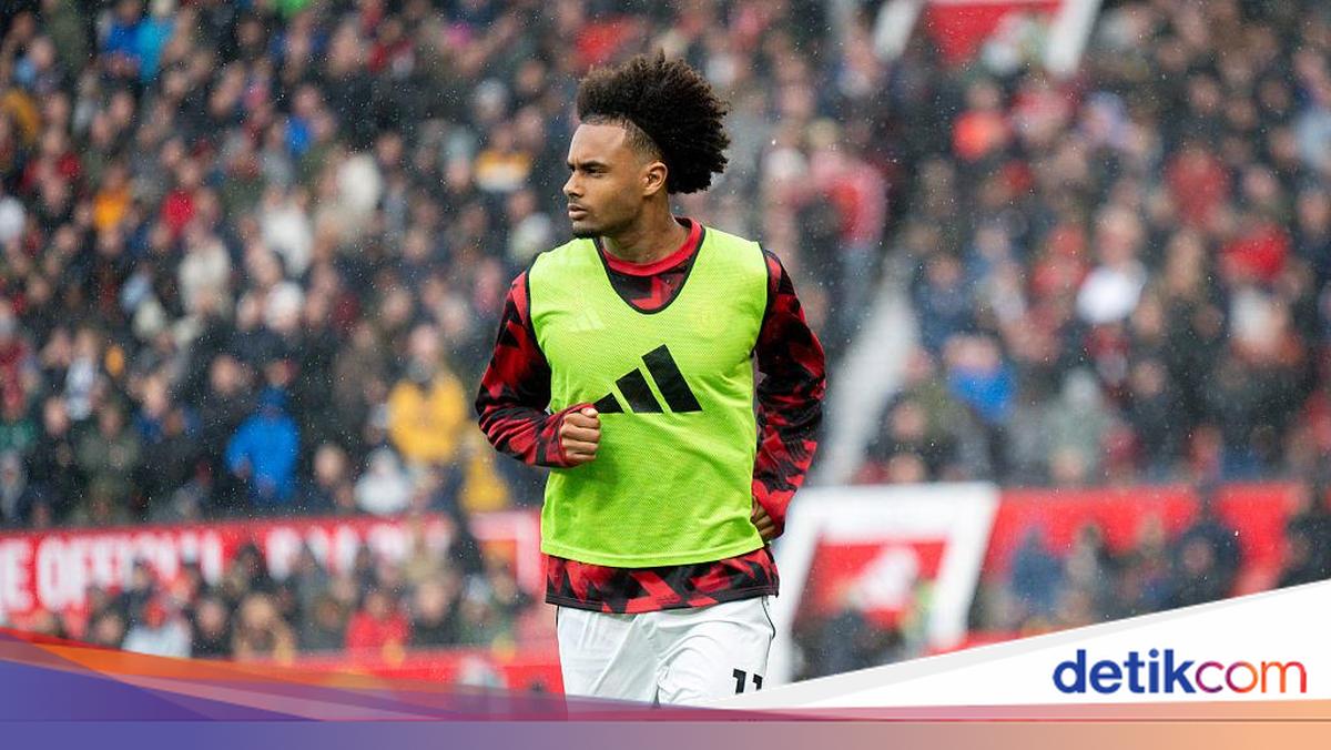 Zirkzee Pertimbangkan Cabut dari MU