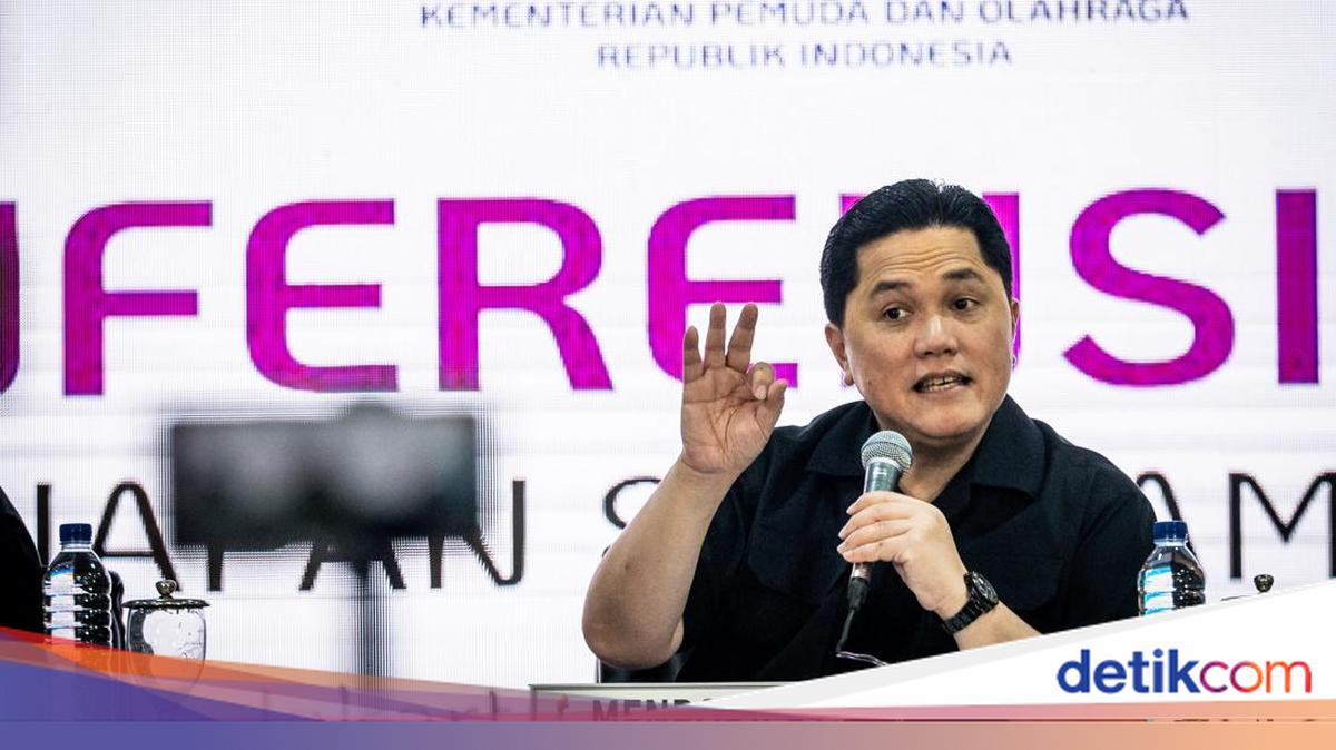 Masih Jadi Menpora, Erick Thohir Belum Mau Bahas Sepakbola SEA Games