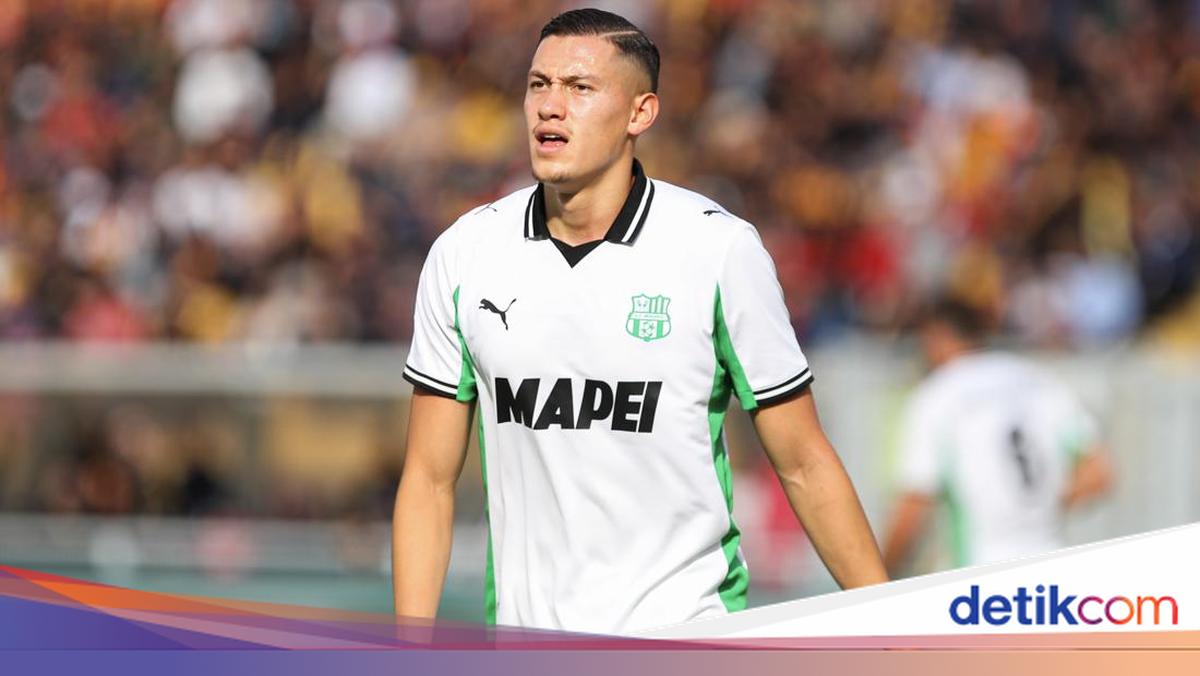 Jay Idzes Gemilang, Bikin Sapuan Depan Gawang