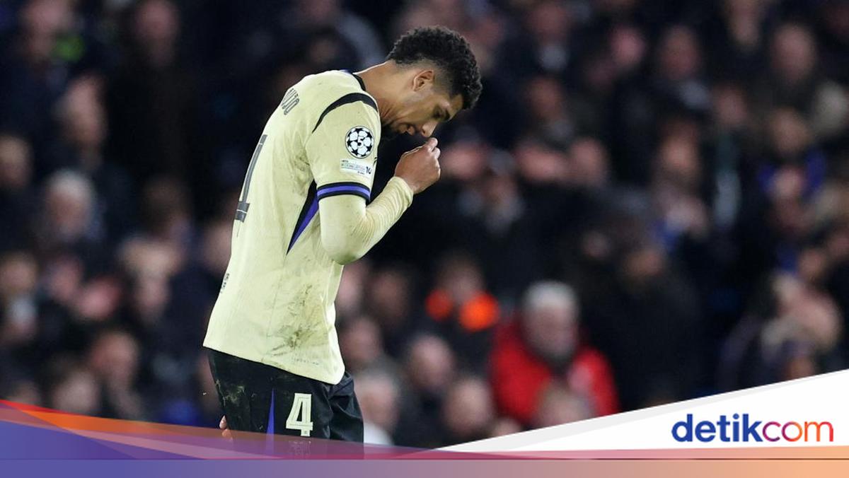 Araujo Takes a Break, Visits Israel