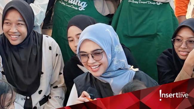 Terjun Langsung Kunjungi Korban Banjir Sumatra, Ria Ricis: Masih Kritis