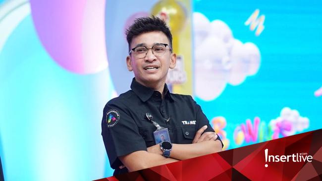 HUT Transmedia, Ini Potret Host Brownis Kece Pakai Seragam