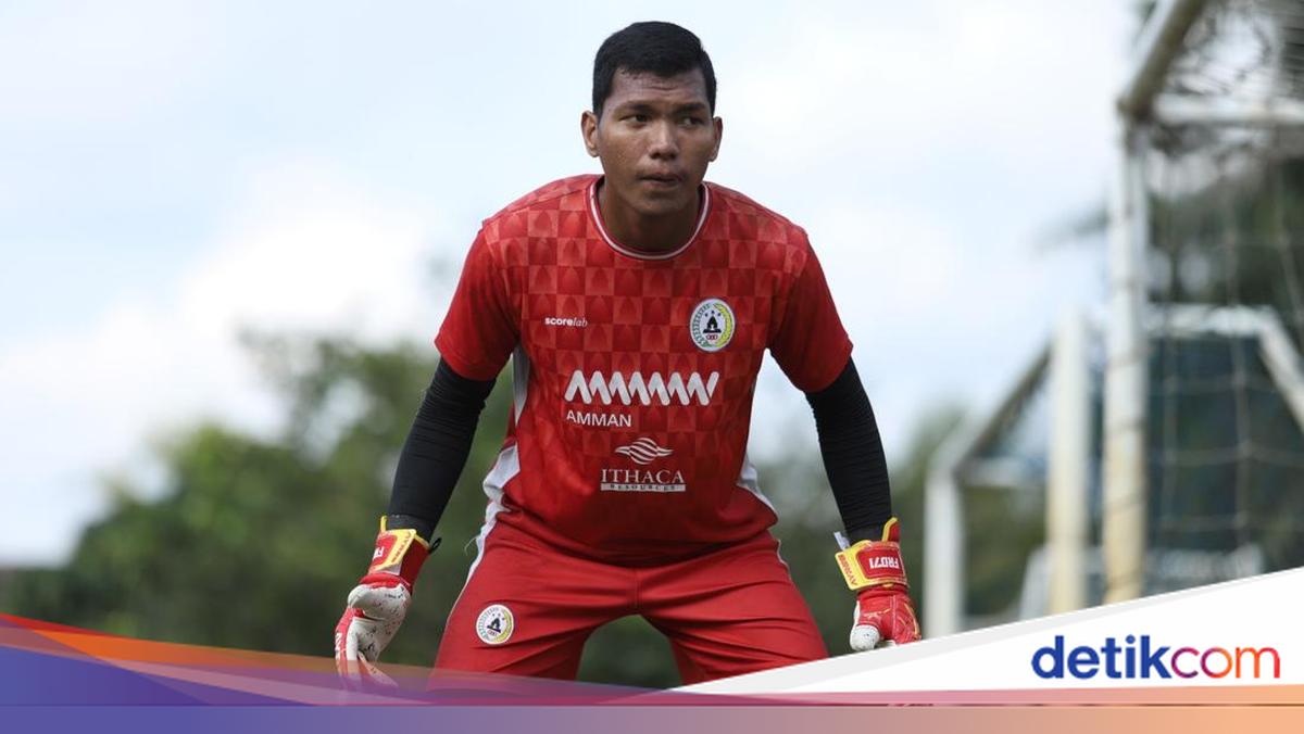 Eks Kiper PSS M Fahri Berlabuh ke Bhayangkara FC
