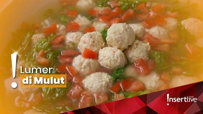 Resep Sup Selada Bola Udang Ayam ala Chef Steby, Kuahnya Ngaldu Banget!