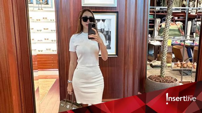 Intip 7 Gaya Hedon Aura Kasih, Plesiran ke Luar Negeri hingga Tenteng Tas Branded