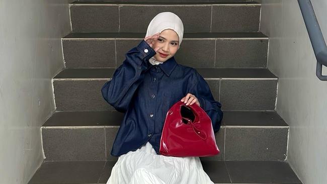 Get The Look: Ide Outfit Simple Tapi Stylish untuk Hangout ala Alya Shamila