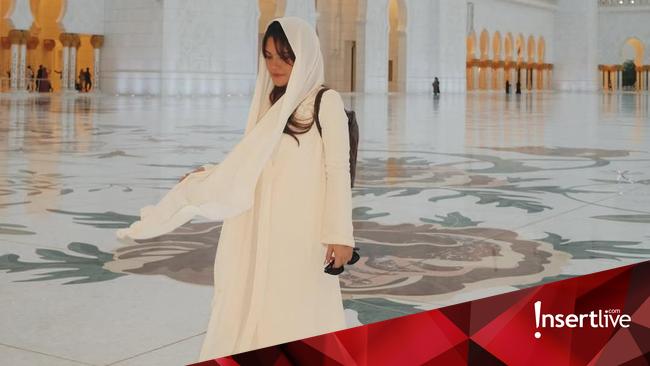 Cantik Berkerudung di Masjid Sheikh Zayed, Ini Kata Marsha Aruan soal Sudah Mualaf