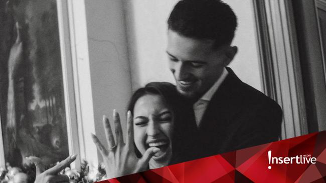 Unggah Foto Berlatar Biru, Jennifer Coppen dan Justin Hubner akan Nikah?