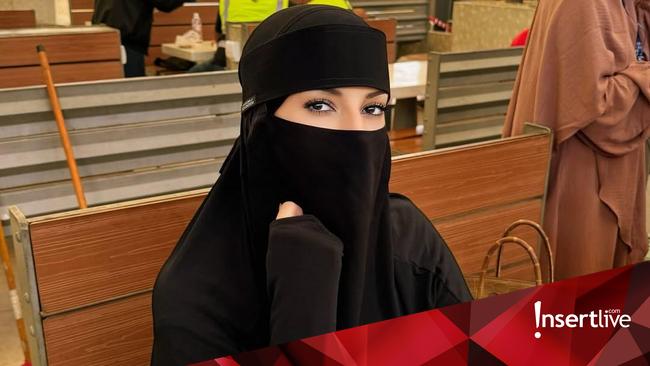 7 Penampilan Tasya Farasya Umrah Pakai Gamis Syari dan Cadar bak Warlok