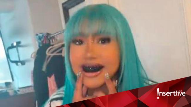 Tampil Beda, Anak Kanye West Hitamkan Gigi Meski Baru Berusia 12 Tahun