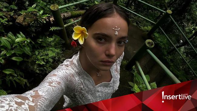 7 Pesona Inka Williams Model Bali Kekasih Channing Tatum Pakai Kebaya Tradisional