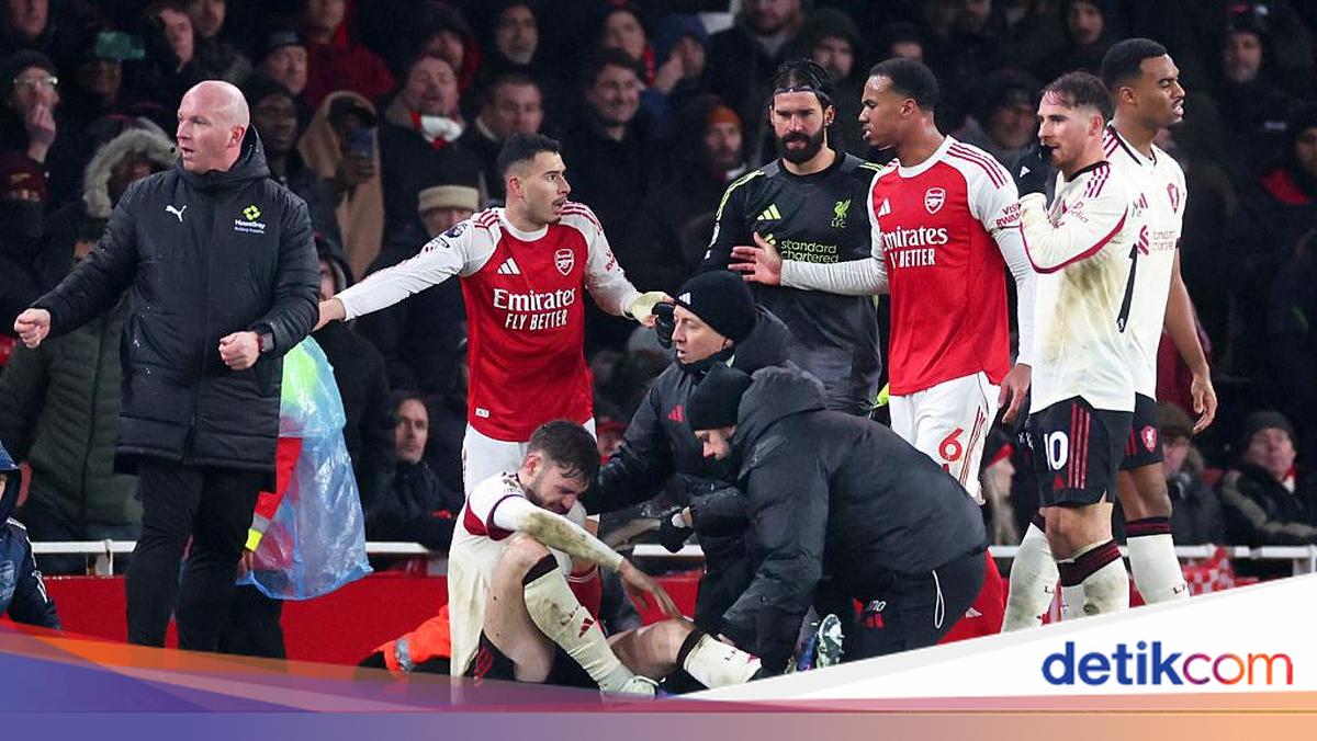 Semua Penggawa Liverpool Marah saat Martinelli Dorong Bradley